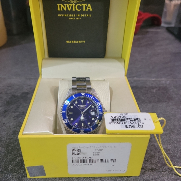 Invicta - Picture 2 of 2
